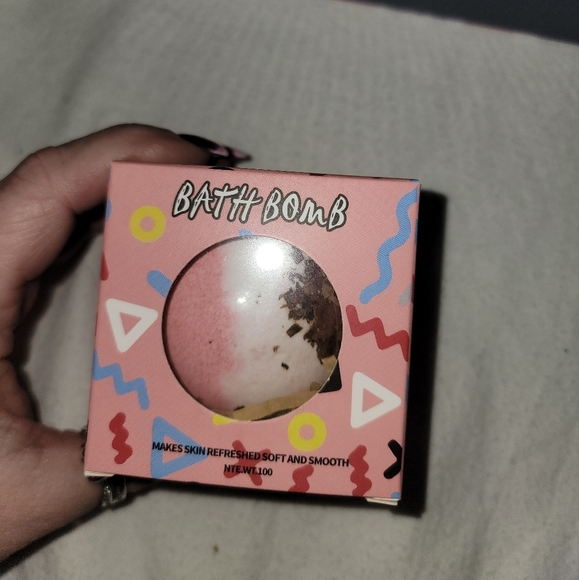 Best Wishes 'Not A Day Over Fablous' Pink and Rose Gold Bath Gift Set - Picture 6 of 12